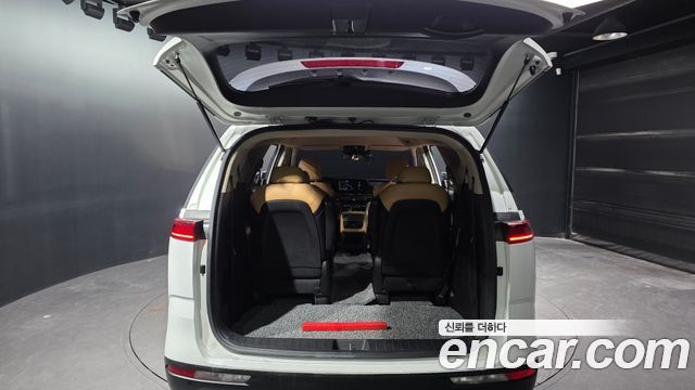Kia Carnival (IV) Diesel 9-Seater Prestige 2023 — фото 20