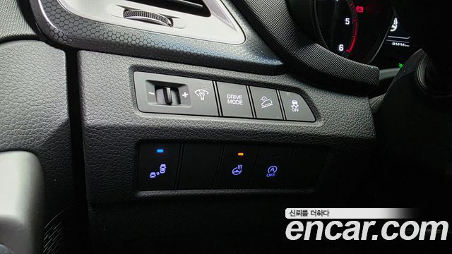 Hyundai Santa Fe The Prime Diesel 2.0 2WD Value Plus 2018 — фото 18