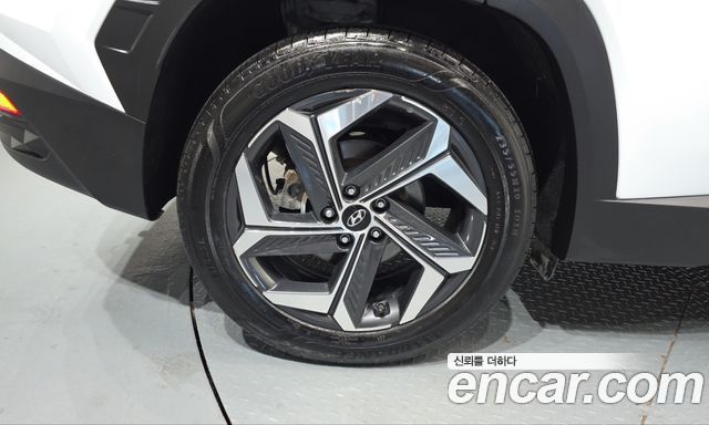 Hyundai Tucson (NX4) Gasoline 1.6 Turbo 2WD Inspiration 2023 — фото 5