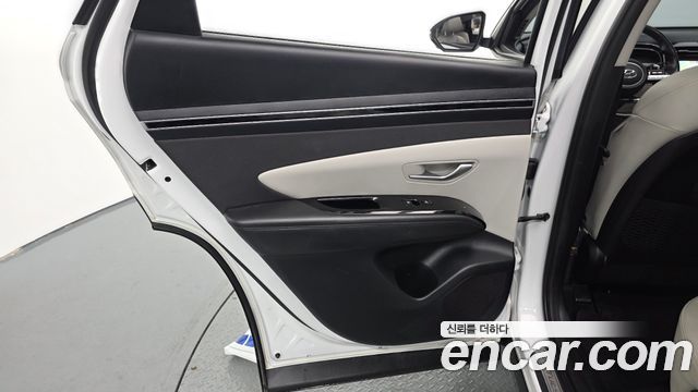 Hyundai Tucson (NX4) Gasoline 1.6 Turbo 2WD Inspiration 2023 — фото 31