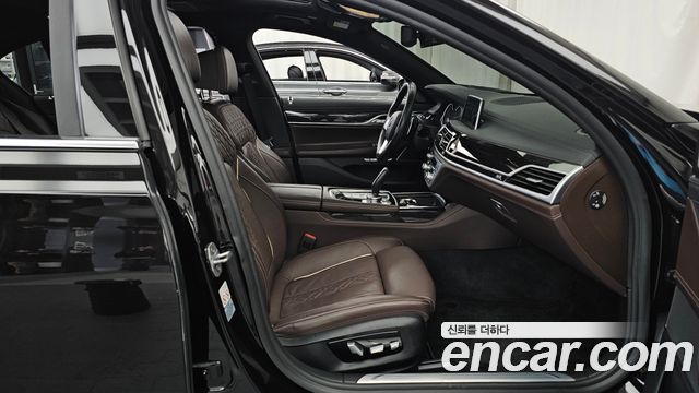 BMW 7 Series (G11) 730Ld xDrive M Sport 2018 — фото 11