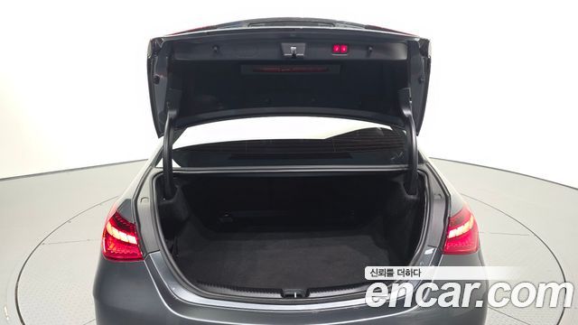 Mercedes-Benz C-Class (W206) C300 AMG Line 2022 — фото 31