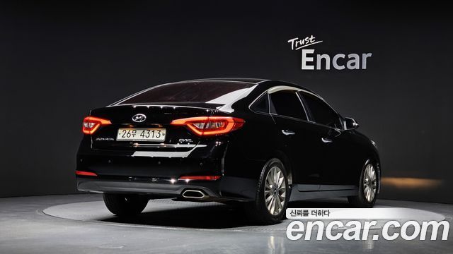 Hyundai Sonata (LF) 2.0 Smart 2015 — фото 2