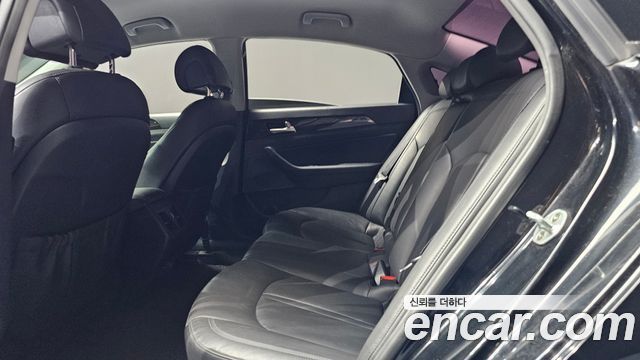 Hyundai Sonata (LF) 2.0 Smart 2015 — фото 26