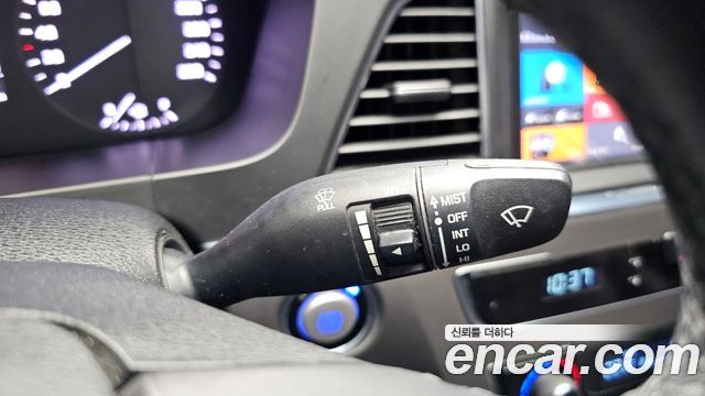 Hyundai Sonata (LF) 2.0 Smart 2015 — фото 27