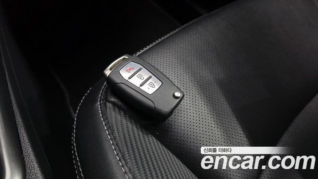 KG Mobility (SsangYong) Tivoli Diesel LX 2WD 2017 — фото 29