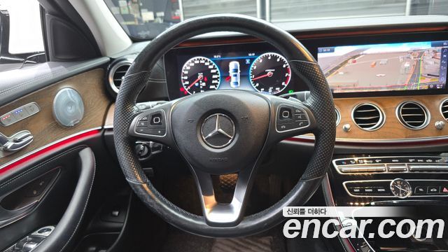 Mercedes-Benz E-Class (W213) E300 Exclusive 2018 — фото 13