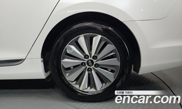 Hyundai Grandeur Hybrid (HG) Premium 2017 — фото 21