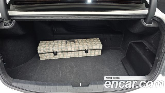 Hyundai Grandeur Hybrid (HG) Premium 2017 — фото 32