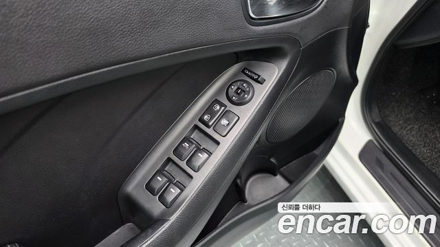 Kia K3 Prestige 2015 — фото 20