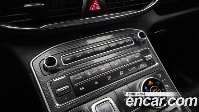Hyundai Santa Fe Diesel 2.2 4WD Exclusive 2023 — фото 18