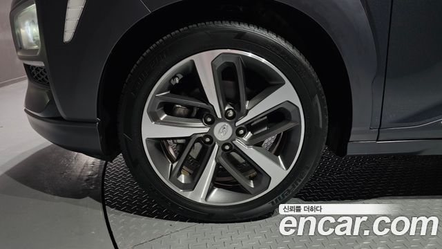 Hyundai Kona 1.6 Turbo 2WD Modern Art 2018 — фото 5