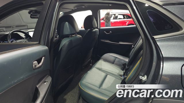 Hyundai Kona 1.6 Turbo 2WD Modern Art 2018 — фото 11