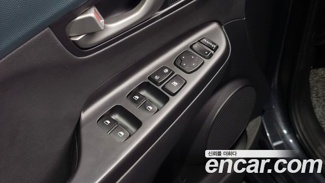 Hyundai Kona 1.6 Turbo 2WD Modern Art 2018 — фото 18