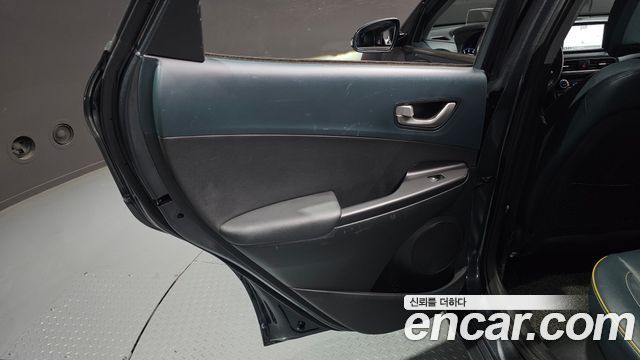 Hyundai Kona 1.6 Turbo 2WD Modern Art 2018 — фото 25