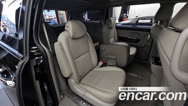 Kia Carnival 11-Seater Prestige 2019 — фото 12