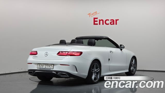Mercedes-Benz E-Class (W213) E220d Cabriolet 2018 — фото 2