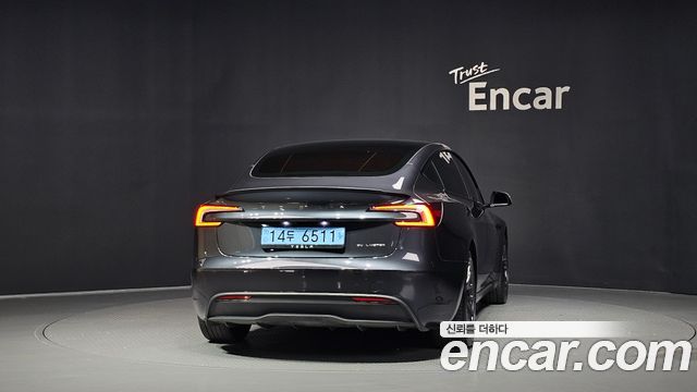 Tesla Model 3 Long Range AWD 2025 — фото 4