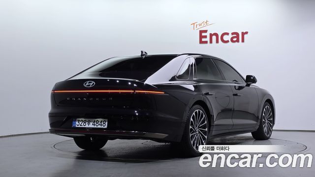 Hyundai Grandeur (GN7) 3,5 Gasoline 4WD Calligraphy 2025 — фото 2