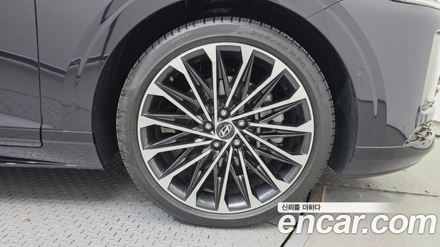 Hyundai Grandeur (GN7) 3,5 Gasoline 4WD Calligraphy 2025 — фото 21