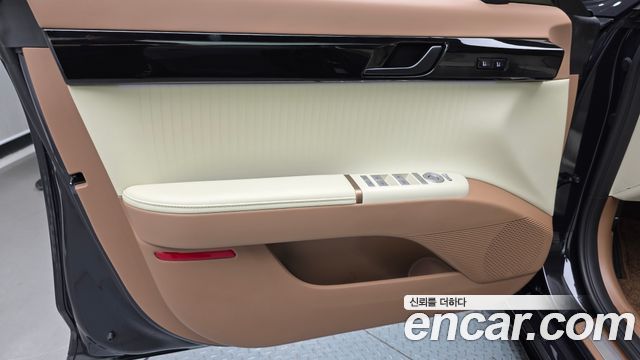 Hyundai Grandeur (GN7) 3,5 Gasoline 4WD Calligraphy 2025 — фото 24