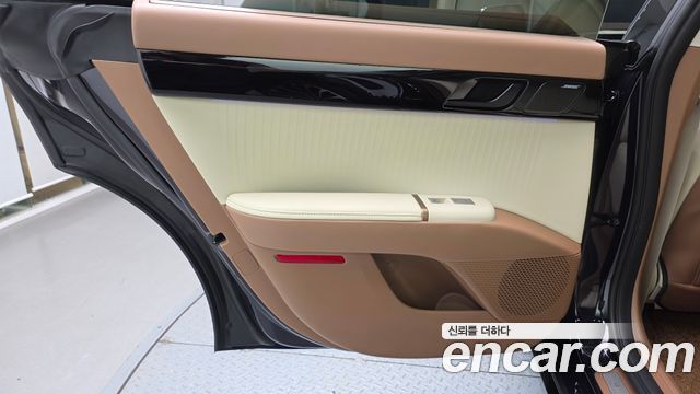 Hyundai Grandeur (GN7) 3,5 Gasoline 4WD Calligraphy 2025 — фото 25