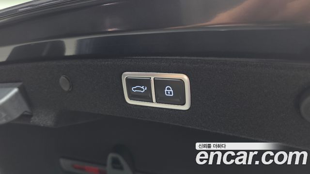 Hyundai Grandeur (GN7) 3,5 Gasoline 4WD Calligraphy 2025 — фото 35