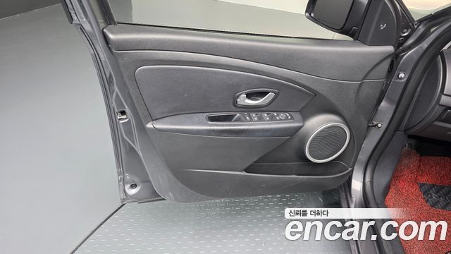 Renault Korea SM3 Neo Diesel LE 2017 — фото 24