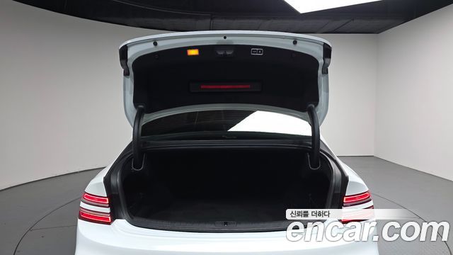 Genesis G80 (RG3) Gasoline 2.5 Turbo AWD 2025 — фото 20