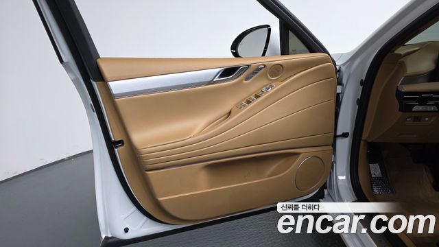 Genesis G80 (RG3) Gasoline 2.5 Turbo AWD 2025 — фото 24