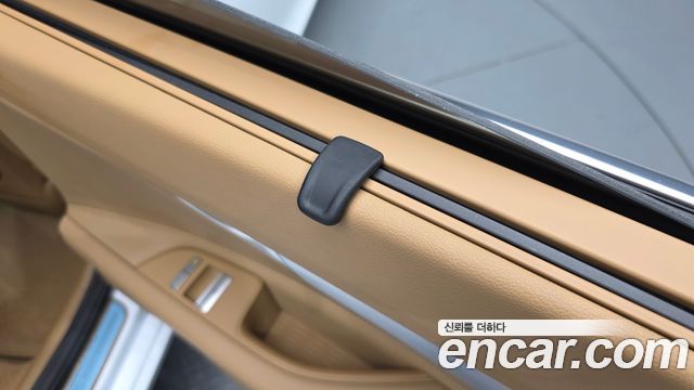 Genesis G80 (RG3) Gasoline 2.5 Turbo AWD 2025 — фото 28