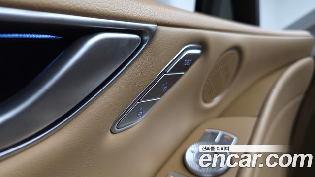 Genesis G80 (RG3) Gasoline 2.5 Turbo AWD 2025 — фото 32