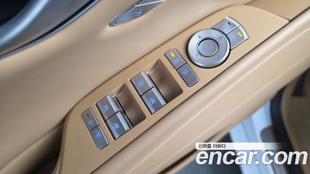 Genesis G80 (RG3) Gasoline 2.5 Turbo AWD 2025 — фото 35
