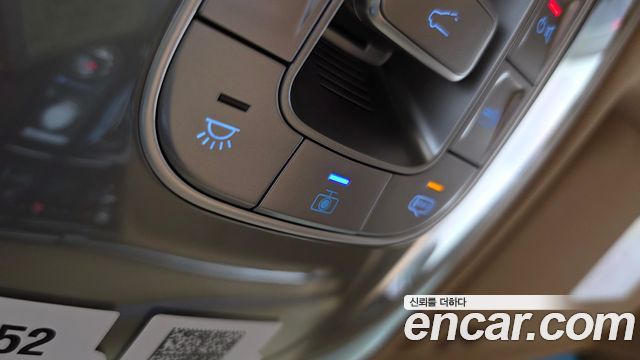Genesis G80 (RG3) Gasoline 2.5 Turbo AWD 2025 — фото 39