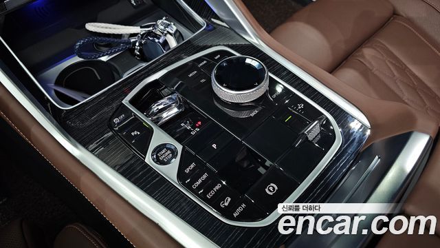 BMW X6 (G06) xDrive40i M Sport 2024 — фото 9