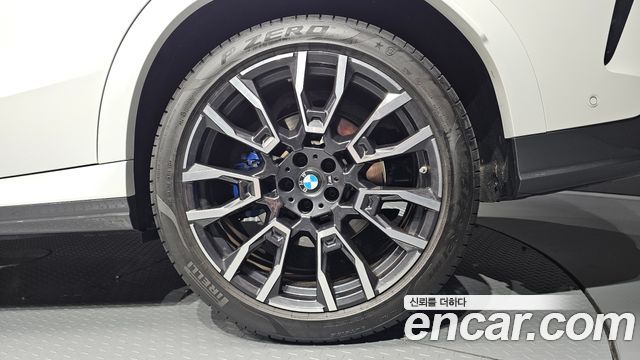 BMW X6 (G06) xDrive40i M Sport 2024 — фото 21