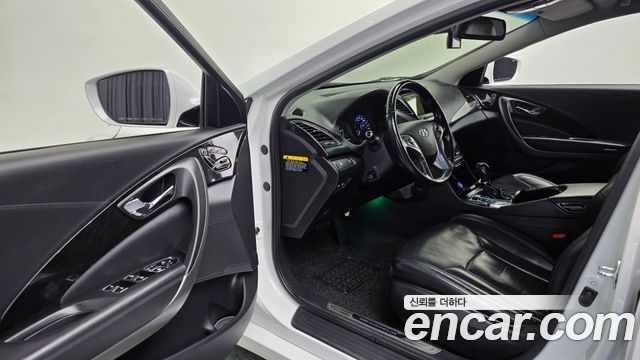 Hyundai Grandeur (HG) HG220 Diesel Premium 2016 — фото 11