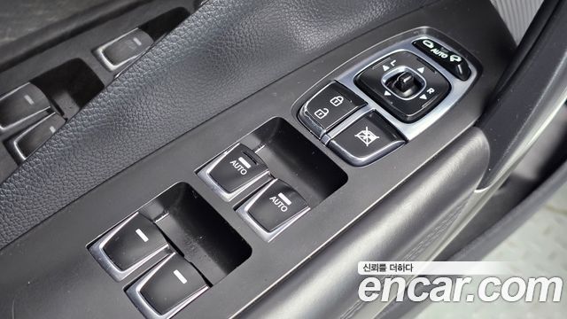 Hyundai Grandeur (HG) HG220 Diesel Premium 2016 — фото 12