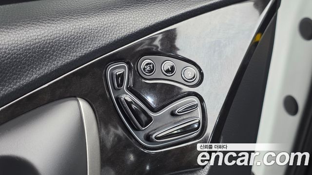 Hyundai Grandeur (HG) HG220 Diesel Premium 2016 — фото 13