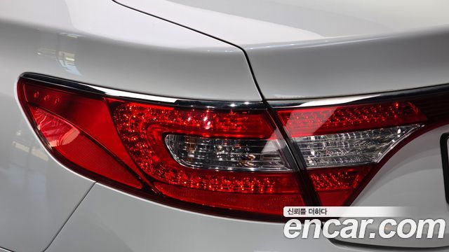 Hyundai Grandeur (HG) HG220 Diesel Premium 2016 — фото 23