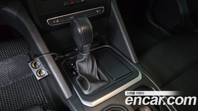 Renault Korea SM6 2.0 LPe SE 2020 — фото 9