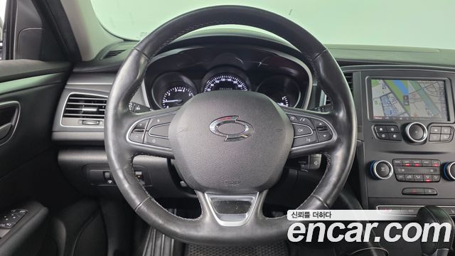 Renault Korea SM6 2.0 LPe SE 2020 — фото 13