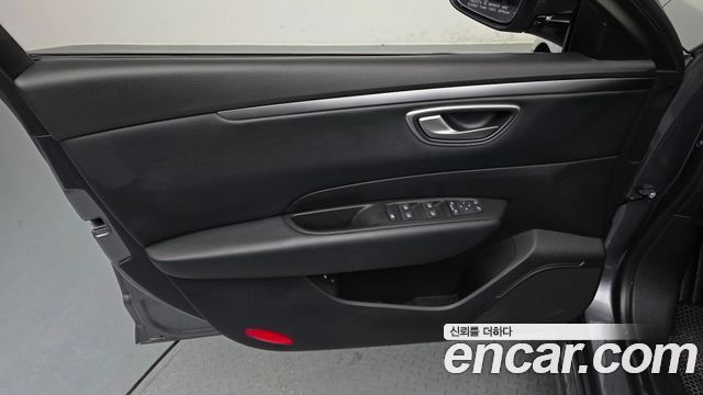 Renault Korea SM6 2.0 LPe SE 2020 — фото 24