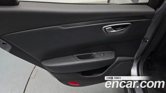 Renault Korea SM6 2.0 LPe SE 2020 — фото 25
