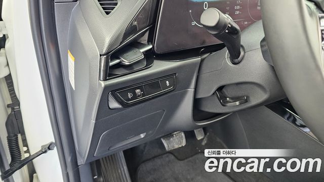 Kia Niro EV Air 2023 — фото 16