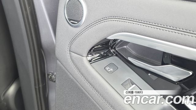 Land Rover Range Rover Evoque (II) P250 SE 2020 — фото 32