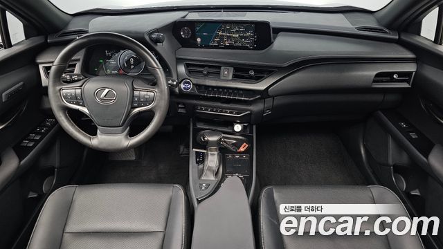 Lexus UX250h 2.0 AWD 2019 — фото 7