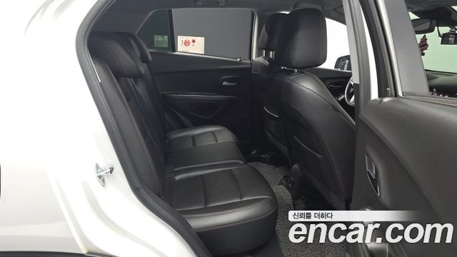 Chevrolet Trax 1.4 Premier 2021 — фото 12