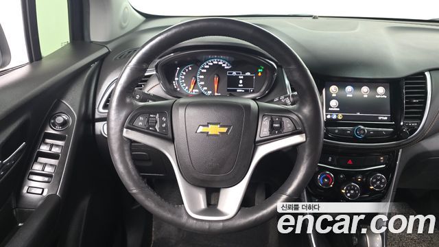 Chevrolet Trax 1.4 Premier 2021 — фото 13