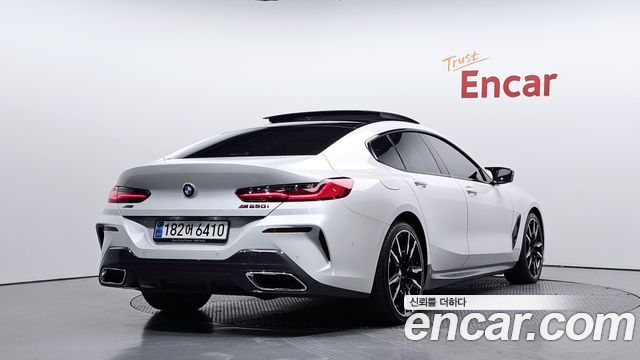 BMW 8 Series (G15) M850i xDrive Gran Coupe 2023 — фото 2